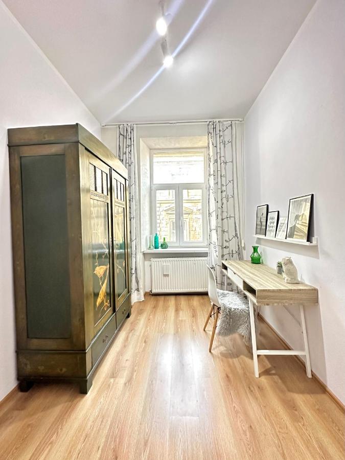 Charming Apartament City Center Timisoara Exterior photo